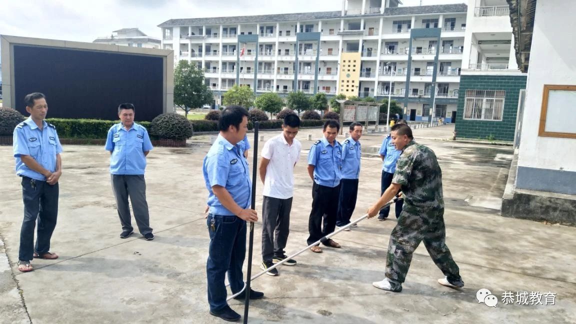 【强化校园安保 筑牢安全防线&#160;】栗木镇中心校开展校园安保培训72 / 作者:论坛小编04 / 帖子ID:273663