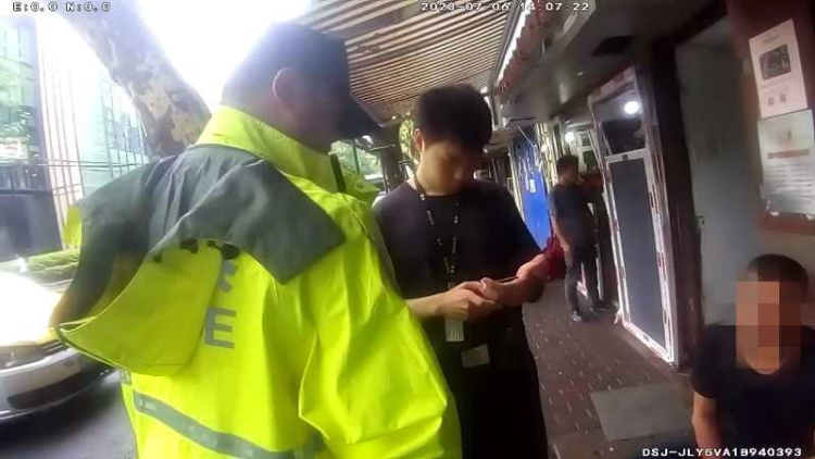 因排队取号发生口角，男子夜间在网红茶餐厅门前抛洒粪便被拘留……840 / 作者:形腿望舞 / 帖子ID:274047