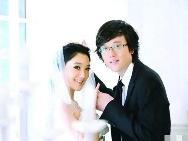 女艺人自曝被老板骂丑，疑遭职场PUA53 / 作者:该做的事情 / 帖子ID:274510