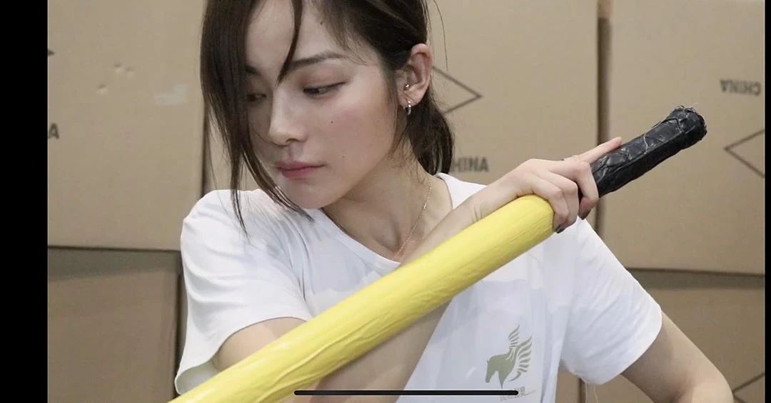 刘亦菲替身曝光，超高颜值惊艳百万中外网友：1分钟，我要她的所有资料231 / 作者:该做的事情 / 帖子ID:277337