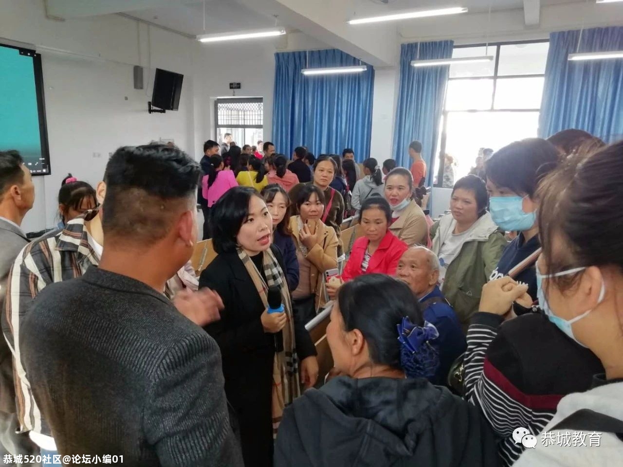 家校携手齐商讨  春风化雨灌桃李118 / 作者:论坛小编01 / 帖子ID:278001