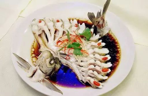 为什么别人熬的鱼汤汤白味鲜？原来是有窍门的！62 / 作者:華大夫 / 帖子ID:278421