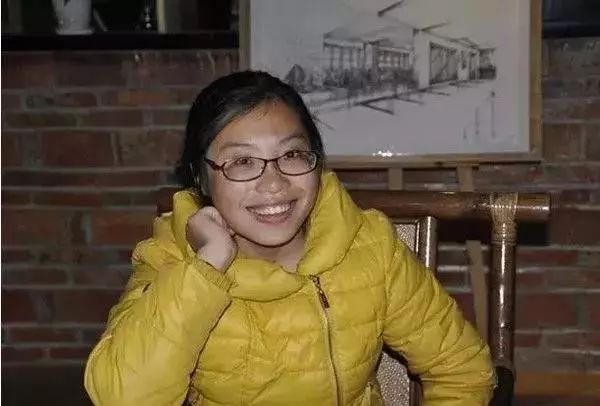 带上200块和一条狗，抱着重病女友环游中国！央视点赞董卿落泪，如今已成这副模样942 / 作者:華大夫 / 帖子ID:278831