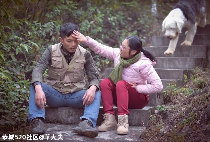 带上200块和一条狗，抱着重病女友环游中国！央视点赞董卿落泪，如今已成这副模样781 / 作者:華大夫 / 帖子ID:278831