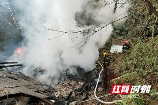 要紧！桂林一小区因熏制腊肉引发火灾，这些一定要注意823 / 作者:胜利之声 / 帖子ID:281067