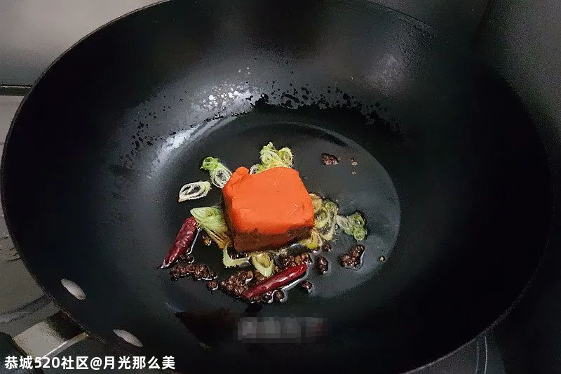 红油油的水煮肉片，看着就让人口水直流~赶紧学来做给家人吃！669 / 作者:月光那么美 / 帖子ID:281993