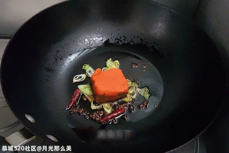 红油油的水煮肉片，看着就让人口水直流~赶紧学来做给家人吃！410 / 作者:月光那么美 / 帖子ID:281993