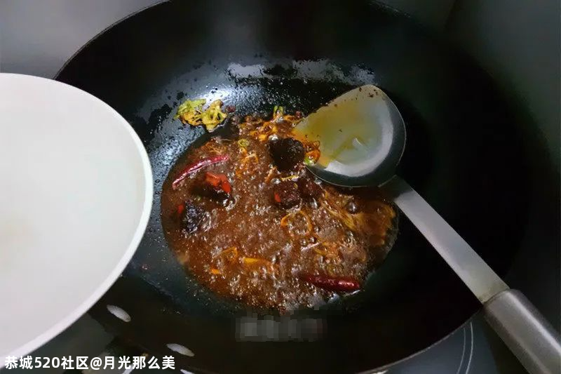 红油油的水煮肉片，看着就让人口水直流~赶紧学来做给家人吃！163 / 作者:月光那么美 / 帖子ID:281993