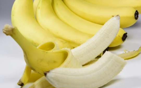 打了激素的香蕉对人体有害！在购买香蕉时要注意......799 / 作者:健康小天使 / 帖子ID:283082