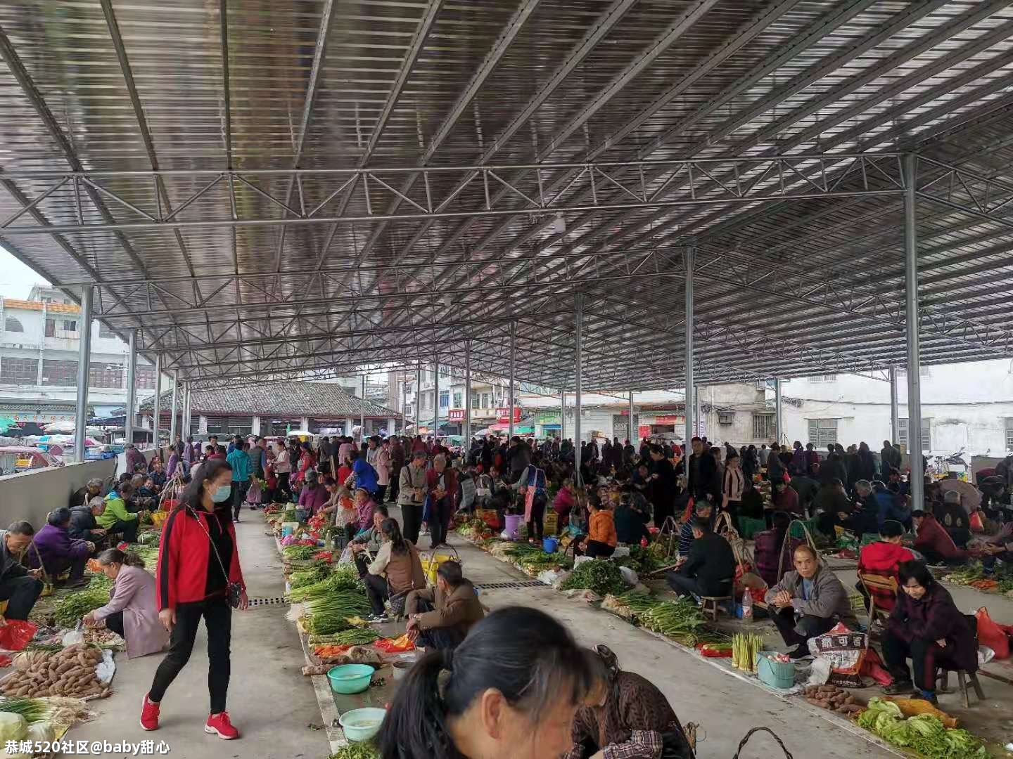 恭城菜市这个地方能用来摆摊真的是太好938 / 作者:baby甜心 / 帖子ID:283289