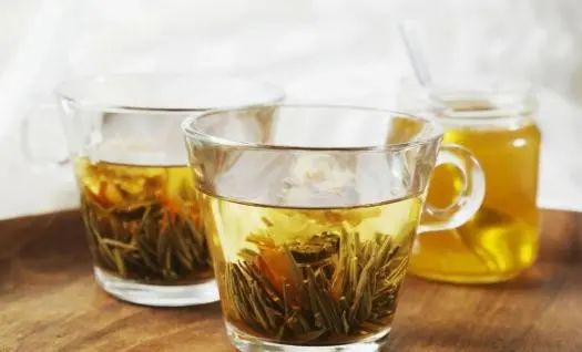 吃药期间不能喝茶，还不能吃这些东西！原因是......702 / 作者:健康小天使 / 帖子ID:283492
