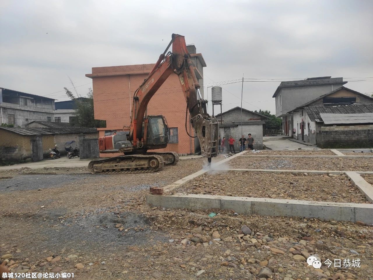 栗木镇依法拆除4宗违法违规占用耕地新建房屋857 / 作者:论坛小编01 / 帖子ID:284079