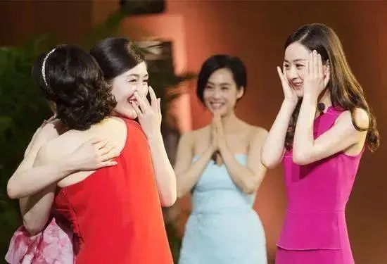 关于赵丽颖的9件小事444 / 作者:该做的事情 / 帖子ID:284614