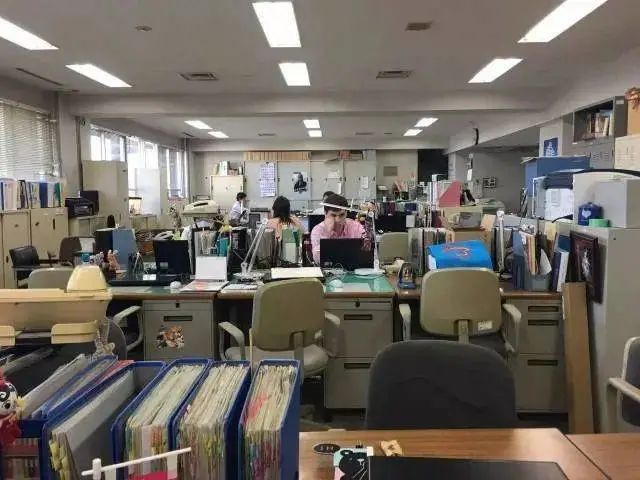 日本为什么不存在“考公热”？155 / 作者:儿时的回忆 / 帖子ID:289829