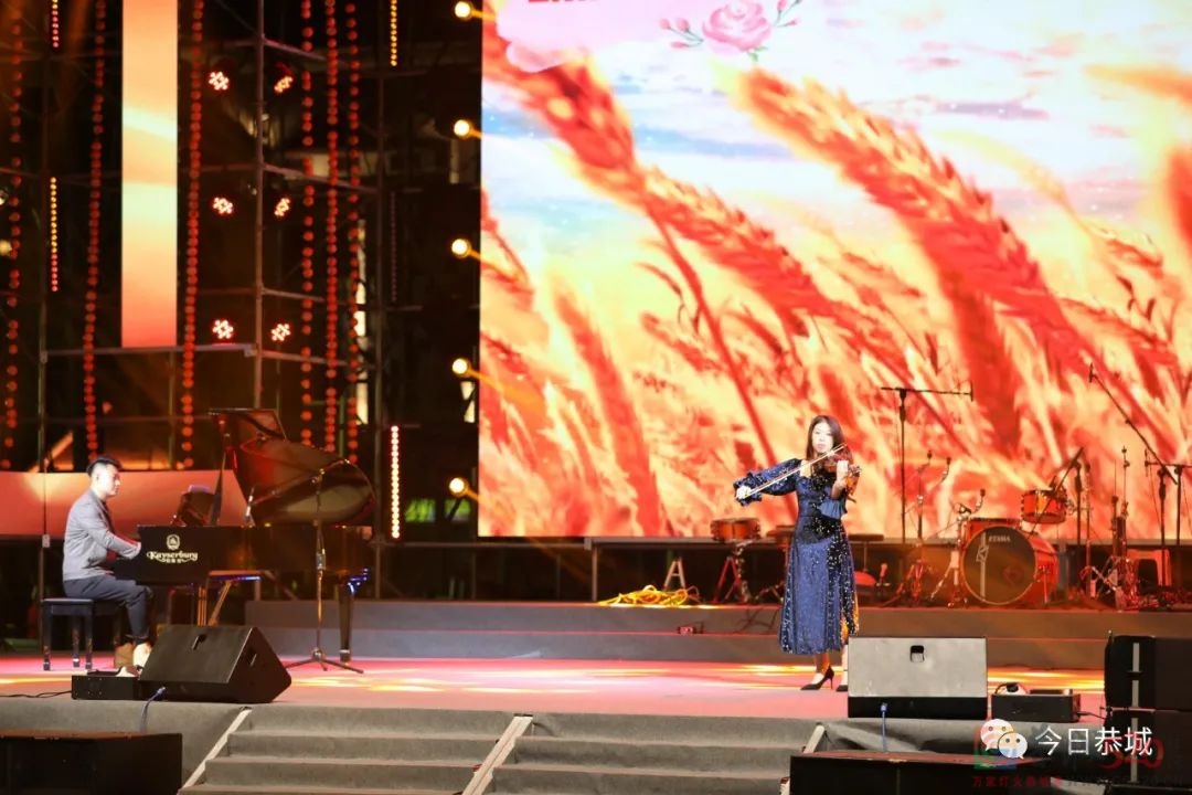 多图直击 | 恭城月柿金秋音乐晚会精彩上演475 / 作者:论坛小编01 / 帖子ID:290494