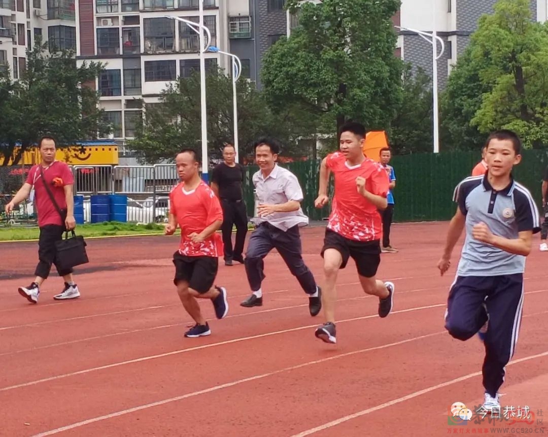 我县成功举办第一届中小学残疾学生运动会暨特奥运动会&amp;#8203;126 / 作者:论坛小编01 / 帖子ID:296447