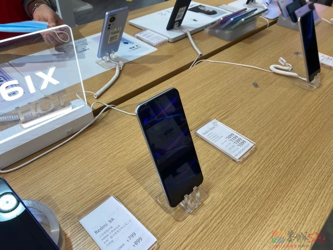 我在县城卖手机，6年前的iPhone最抢手26 / 作者:儿时的回忆 / 帖子ID:296548