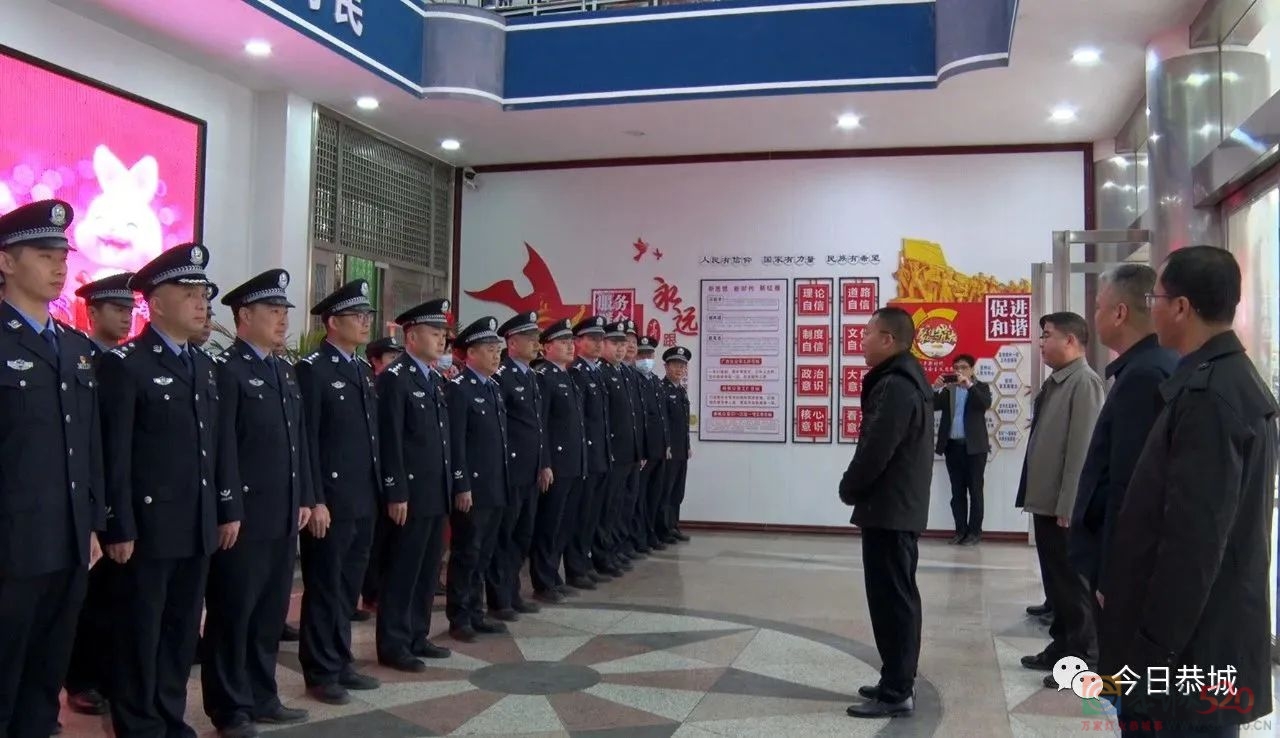 县四家班子领导到部分单位、乡镇、企业开展春节慰问771 / 作者:论坛小编01 / 帖子ID:303712