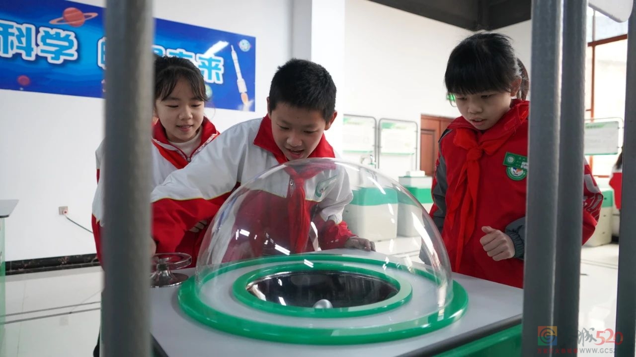 “中国流动科技馆”走进我县852 / 作者:论坛小编01 / 帖子ID:304261