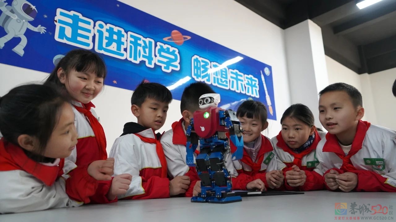 “中国流动科技馆”走进我县422 / 作者:论坛小编01 / 帖子ID:304261