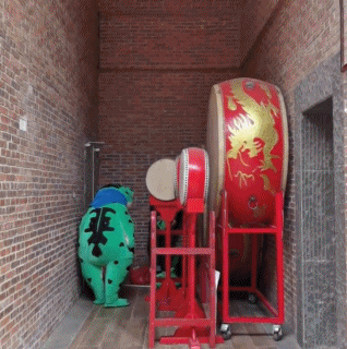 “大学毕业摆摊卖青蛙，直接领先同龄人20年”684 / 作者:儿时的回忆 / 帖子ID:304794