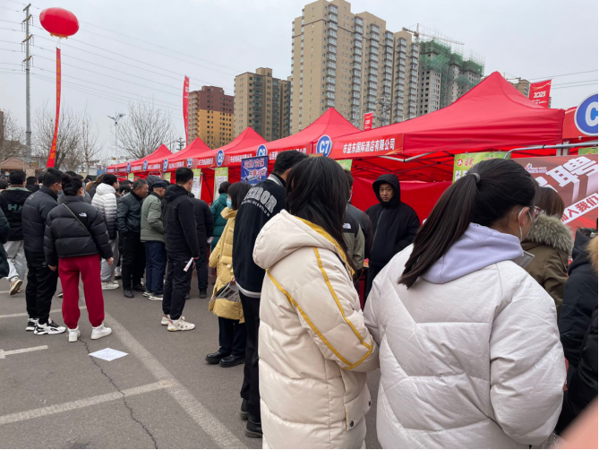 在县城招聘会，年轻人月薪3000是个梦12 / 作者:儿时的回忆 / 帖子ID:304849