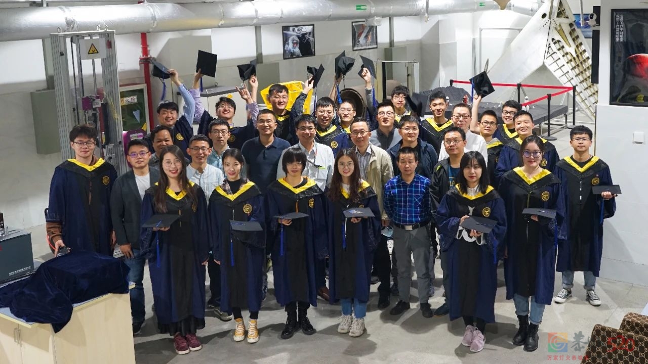 共青团中央 全国青联颁授第27届中国青年五四奖章971 / 作者:登山涉水 / 帖子ID:306425