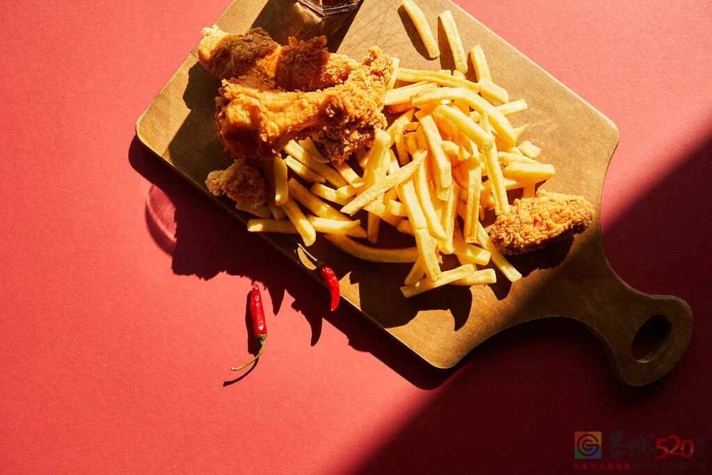 14万人数据：这种让人“上头”的食物，反而加重「焦虑」439 / 作者:健康小天使 / 帖子ID:306530