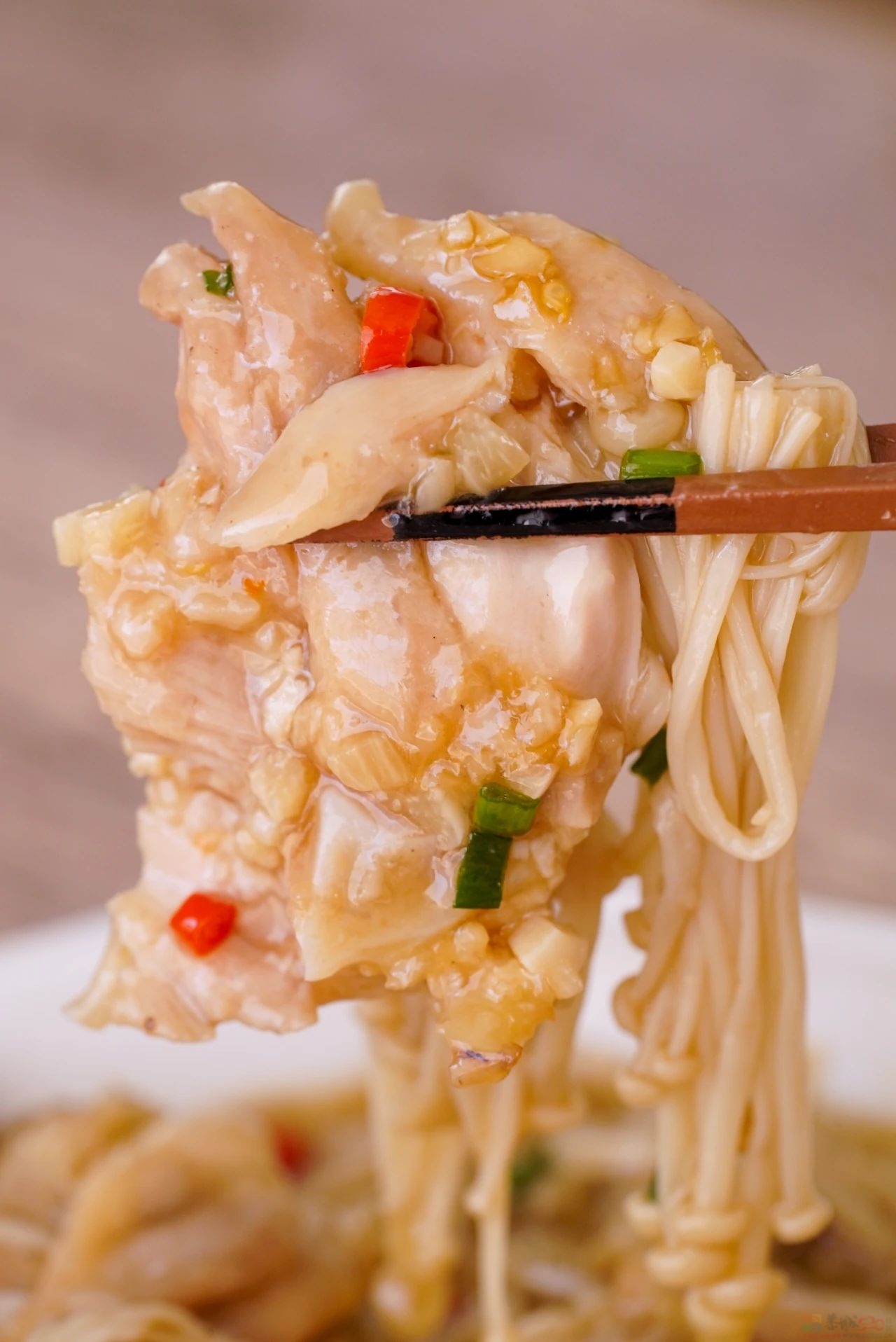 夏天就该这样吃肉，少油少盐却好吃到拍大腿。650 / 作者:爱生活爱美食 / 帖子ID:308440