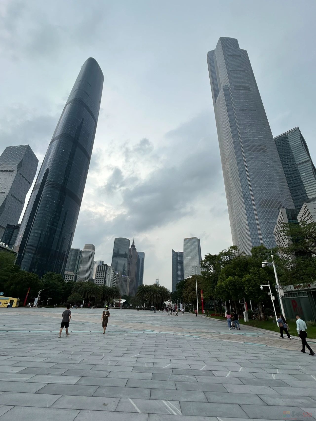 一个环卫女工决定反抗256 / 作者:儿时的回忆 / 帖子ID:308693