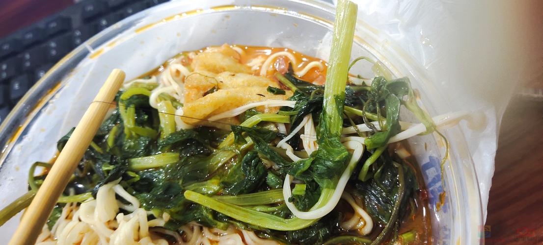 你曾在食物中吃出过哪些异物？366 / 作者:论坛小编01 / 帖子ID:308702