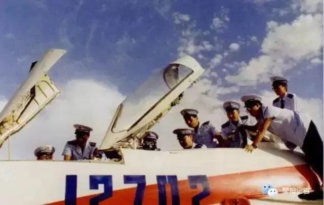 人民空军，生日快乐！25 / 作者:登山涉水 / 帖子ID:311755