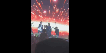 五月天这样很难收场99 / 作者:儿时的回忆 / 帖子ID:312362