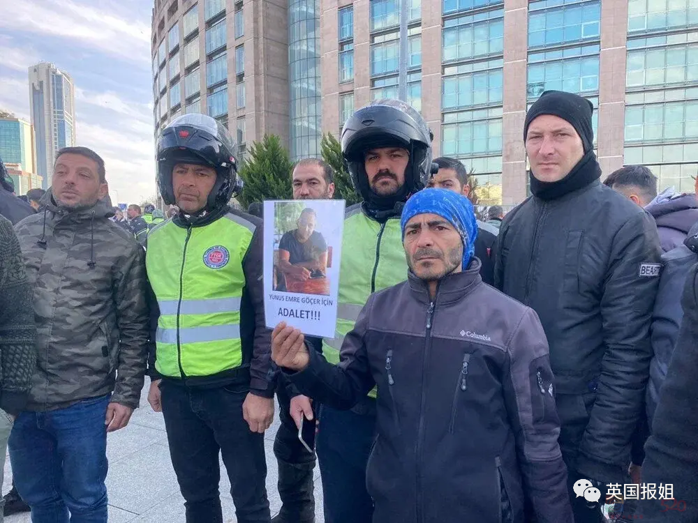 总统之子开豪车撞死快递小哥！现被国际通缉，爹地到处找关系摆平！193 / 作者:放眼看世界 / 帖子ID:312541