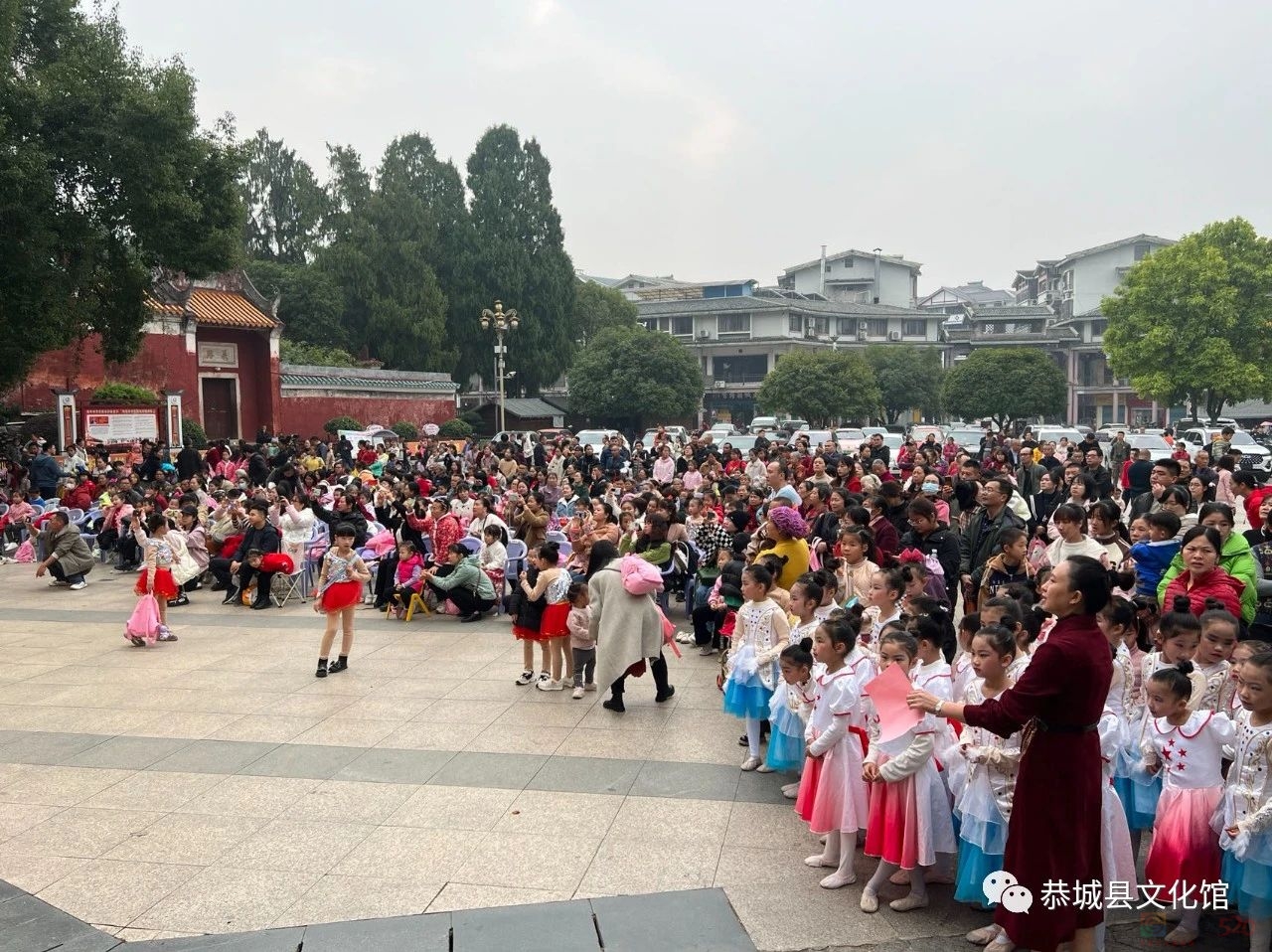 舞动瑶乡 喜迎新年277 / 作者:论坛小编01 / 帖子ID:312925