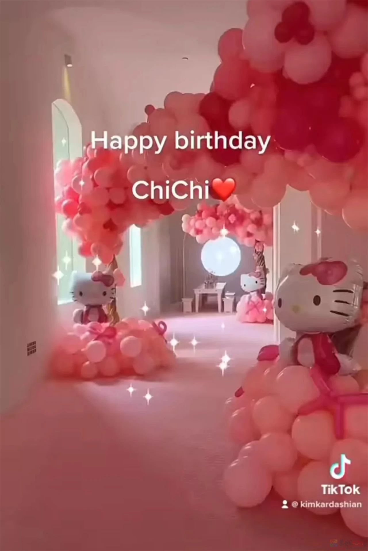 卡戴珊花10亿养的女儿被夸“世界最美”，看到照片我沉默了...432 / 作者:放眼看世界 / 帖子ID:313379