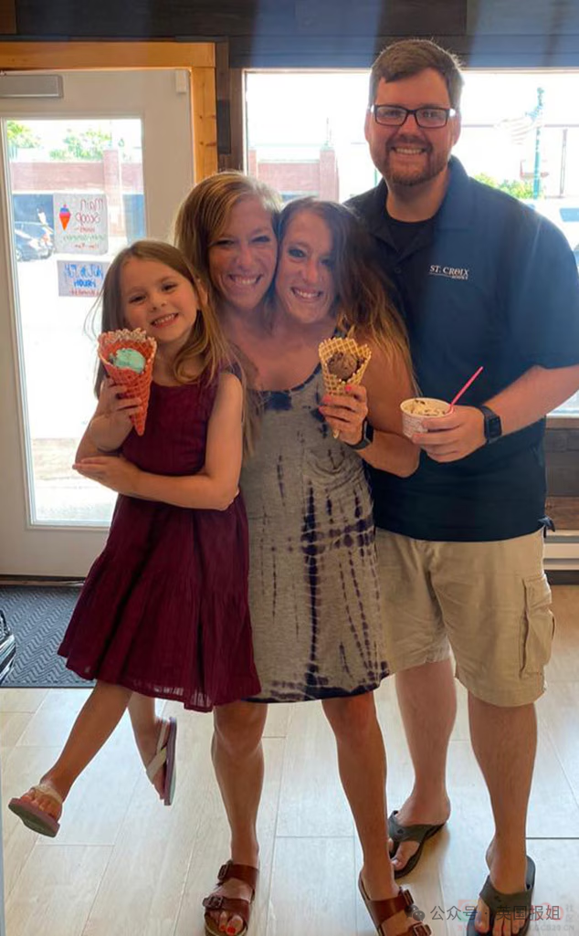 美国连体双胞胎嫁给同一个男人！共用身体34年，还要一起生孩子？366 / 作者:放眼看世界 / 帖子ID:314448