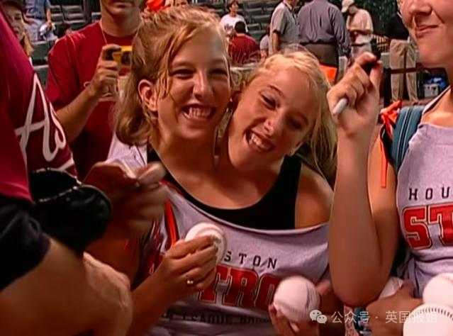 美国连体双胞胎嫁给同一个男人！共用身体34年，还要一起生孩子？249 / 作者:放眼看世界 / 帖子ID:314448