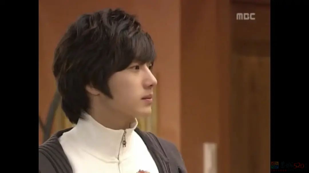 你QQ空间里的那个顶流花美男，现在肿到妈都认不出了……291 / 作者:放眼看世界 / 帖子ID:314688