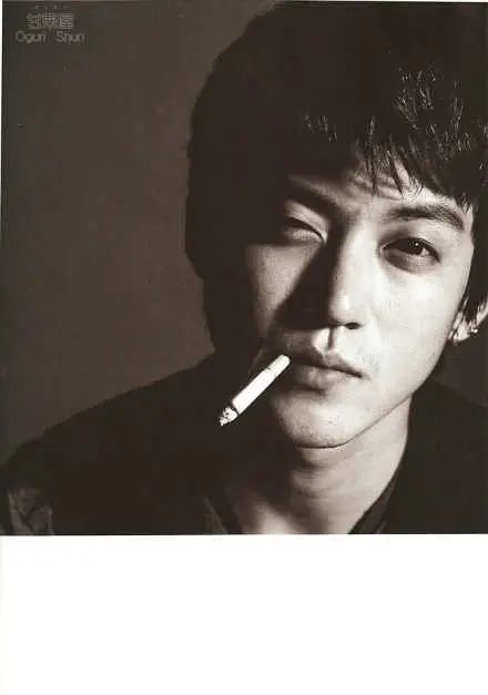 你QQ空间里的那个顶流花美男，现在肿到妈都认不出了……354 / 作者:放眼看世界 / 帖子ID:314688