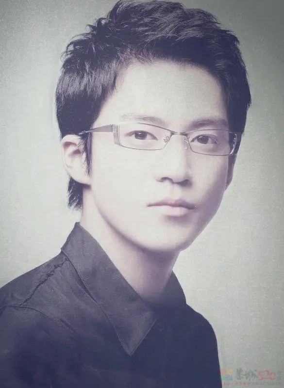 你QQ空间里的那个顶流花美男，现在肿到妈都认不出了……337 / 作者:放眼看世界 / 帖子ID:314688