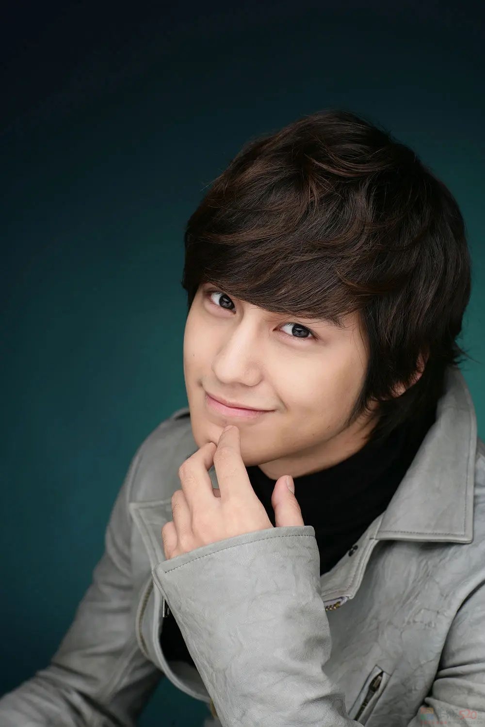 你QQ空间里的那个顶流花美男，现在肿到妈都认不出了……480 / 作者:放眼看世界 / 帖子ID:314688