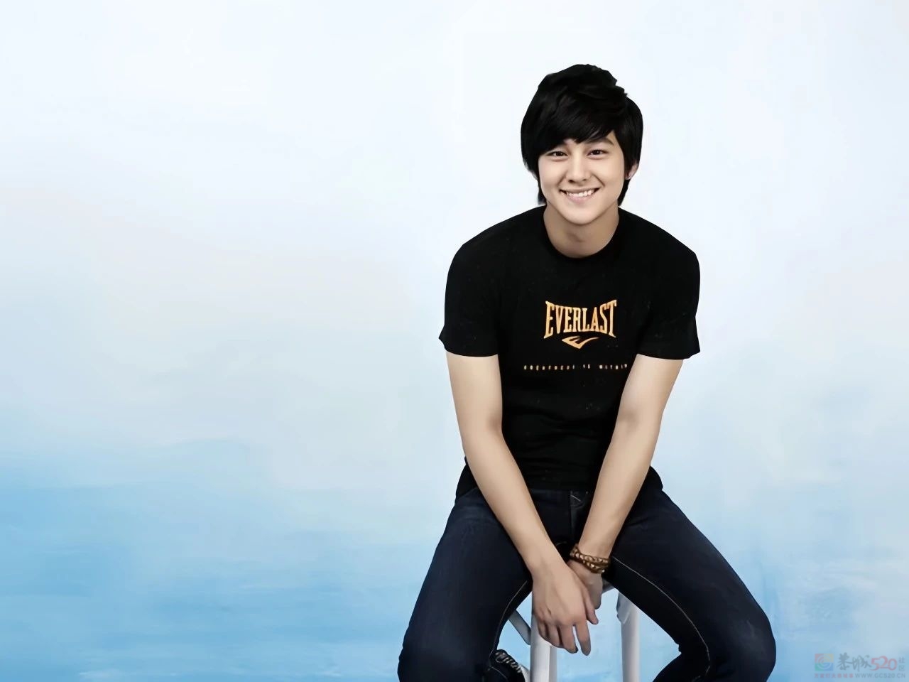 你QQ空间里的那个顶流花美男，现在肿到妈都认不出了……168 / 作者:放眼看世界 / 帖子ID:314688