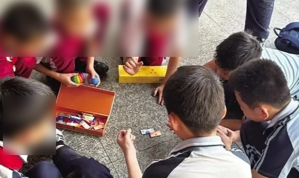 小学生沉迷废烟盒超过奥特曼？我问了一线教师怎么看。。。341 / 作者:东门头人 / 帖子ID:314977