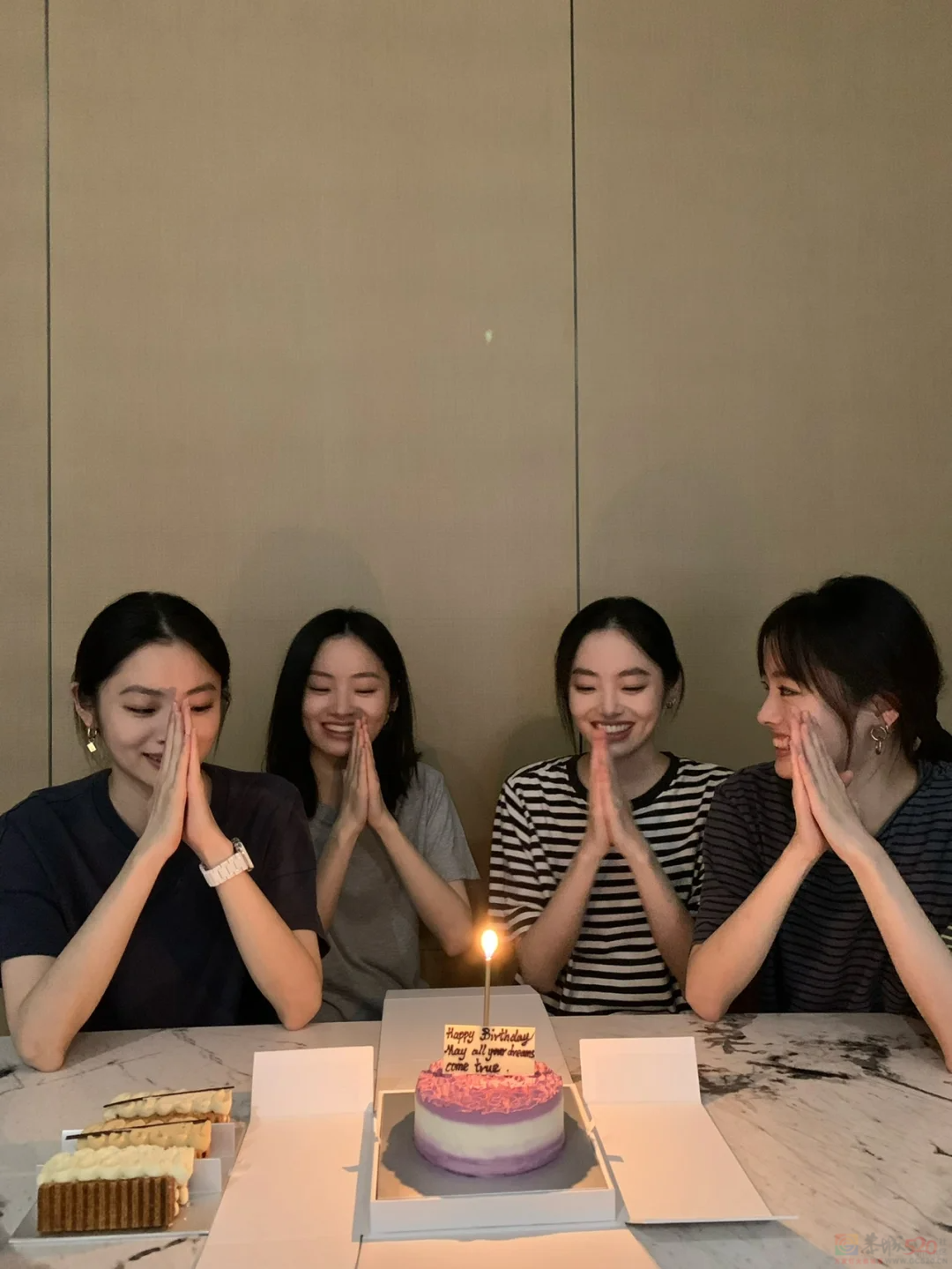 24岁内娱“最美四胞胎”：放弃做偶像，同时考上世界名校......548 / 作者:放眼看世界 / 帖子ID:315033