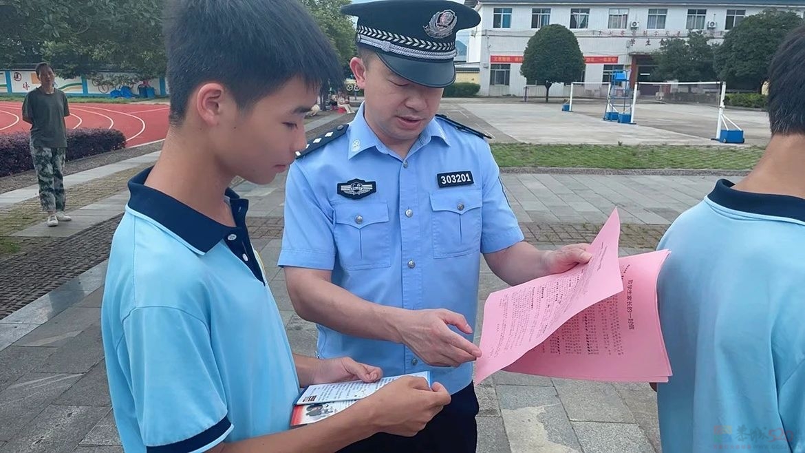【法治宣传进校园】安全“不放假”！恭城公安上好假前“最后一课”  系好暑假“安全带”871 / 作者:论坛小编01 / 帖子ID:315996