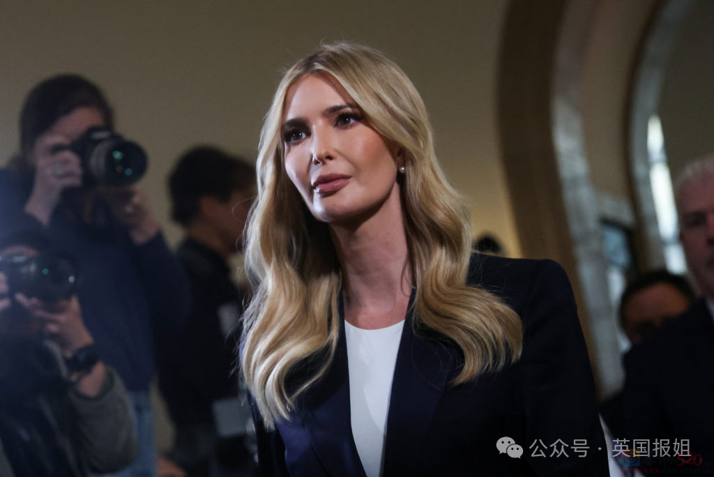 川普风头正劲老婆女儿态度大逆转！梅拉尼娅着性感红裙和最帅小儿子现身，伊万卡趁势重返舞台？！69 / 作者:放眼看世界 / 帖子ID:316099