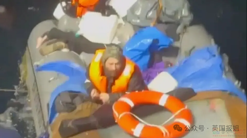 战斗民族一家出海落难，2死1活！他拴着亲人尸体在冰冷海域独自漂流67天，200斤瘦到100斤！936 / 作者:放眼看世界 / 帖子ID:317566