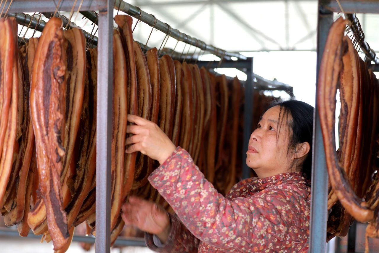 恭城腊肉飘香销售旺473 / 作者:论坛小编01 / 帖子ID:318402