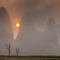 秀美钟山